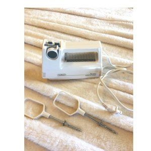 Vintage Robeson 425 /10 Speed Hand Mixer